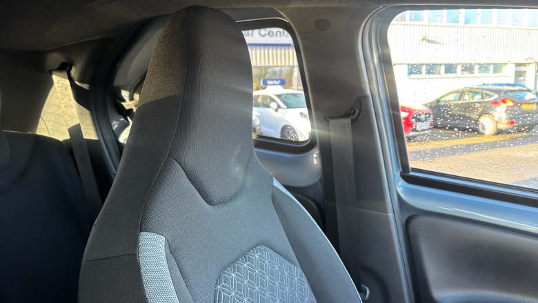 Toyota Aygo X 1.0 VVT-i Edge 5dr Petrol Hatchback